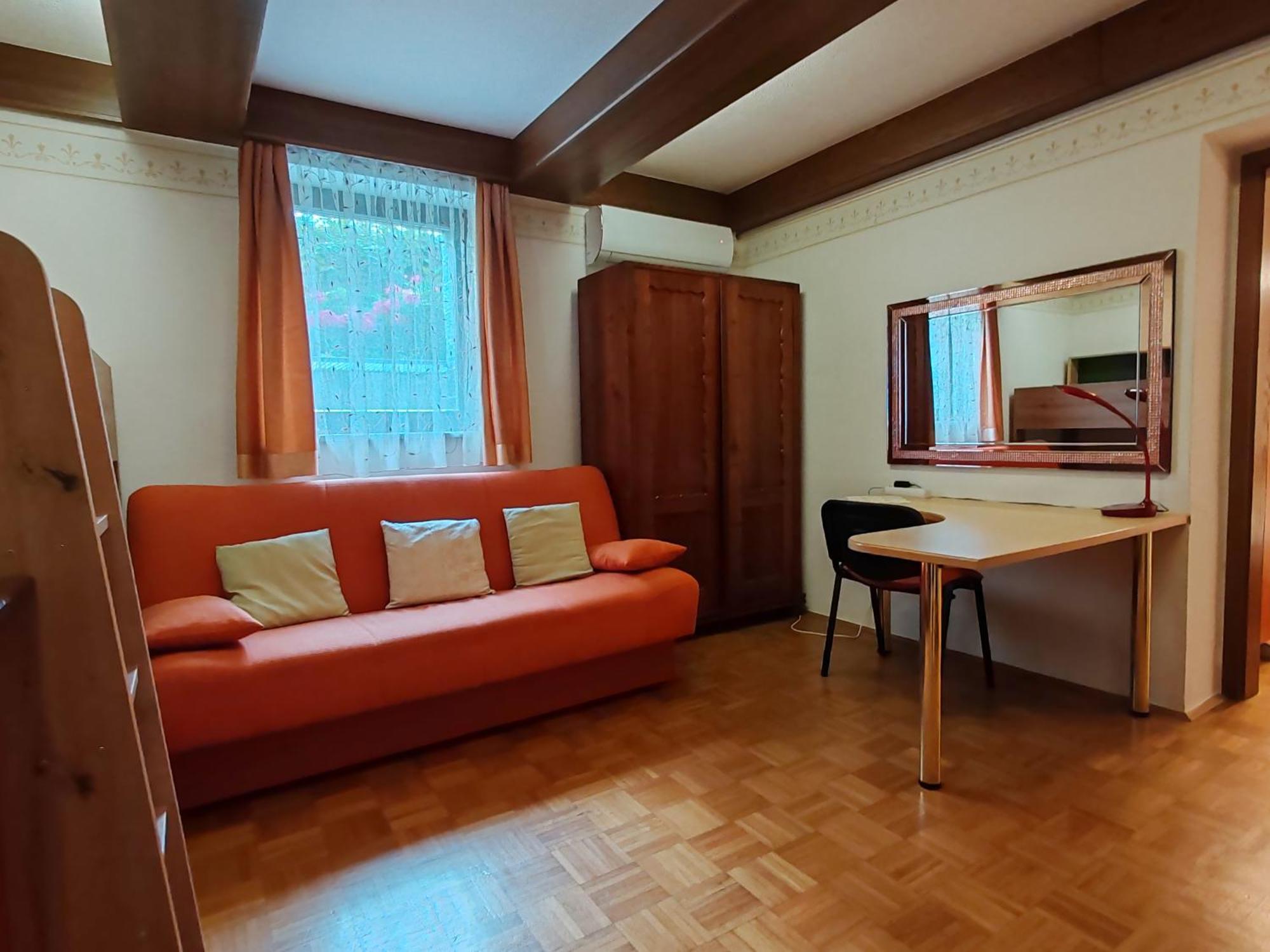 Matt'S Central Place Блед Екстериор снимка