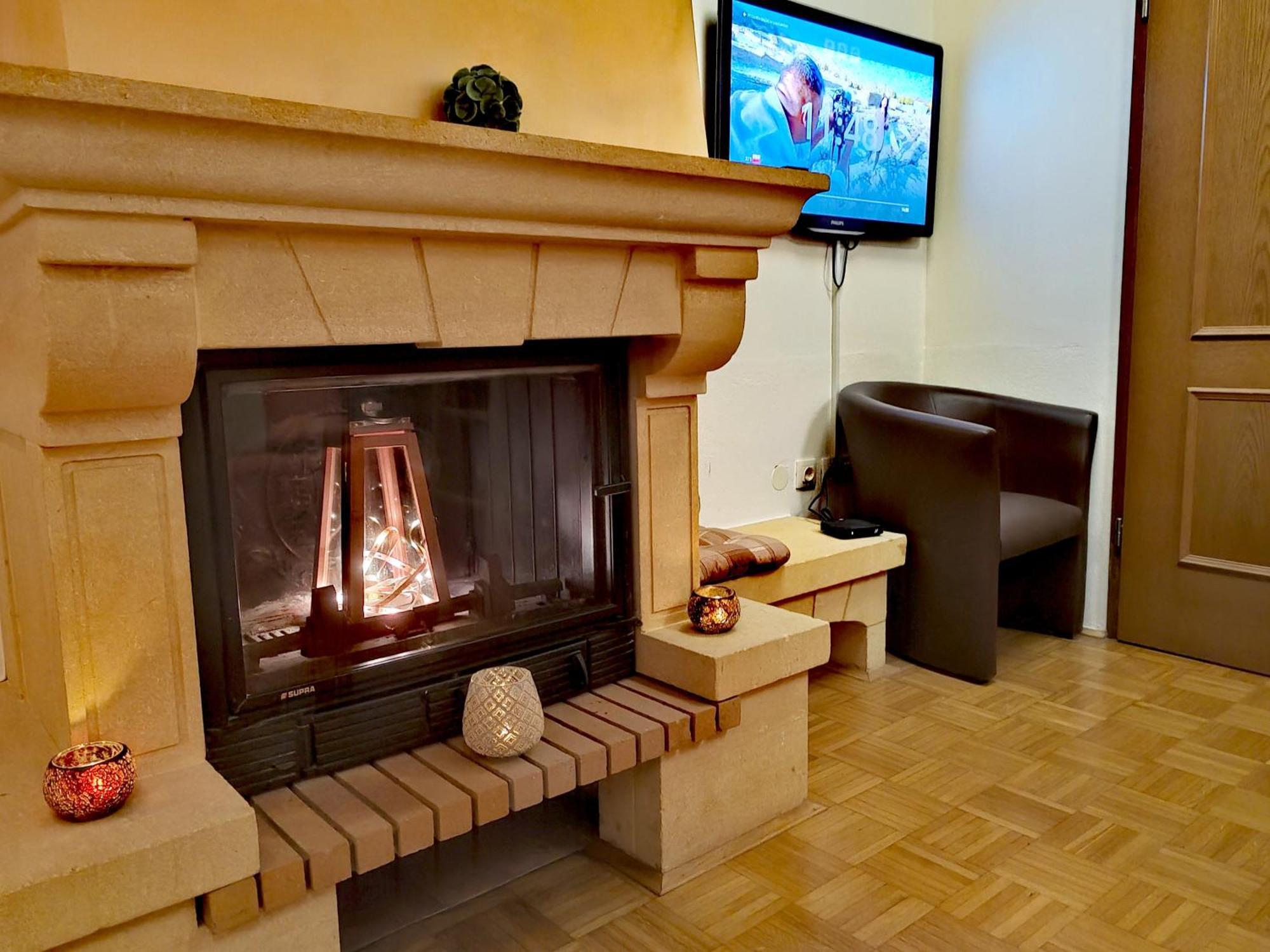 Matt'S Central Place Блед Екстериор снимка